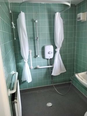Level Access Shower