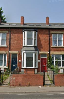 Front view of property